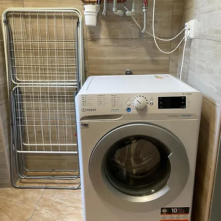 Grand In The Centre Of Apartment