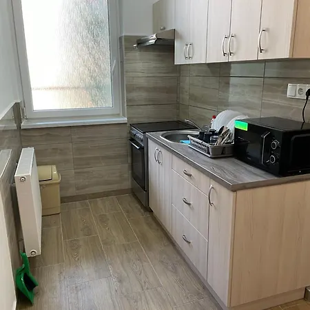 Grand In The Centre Of Apartment